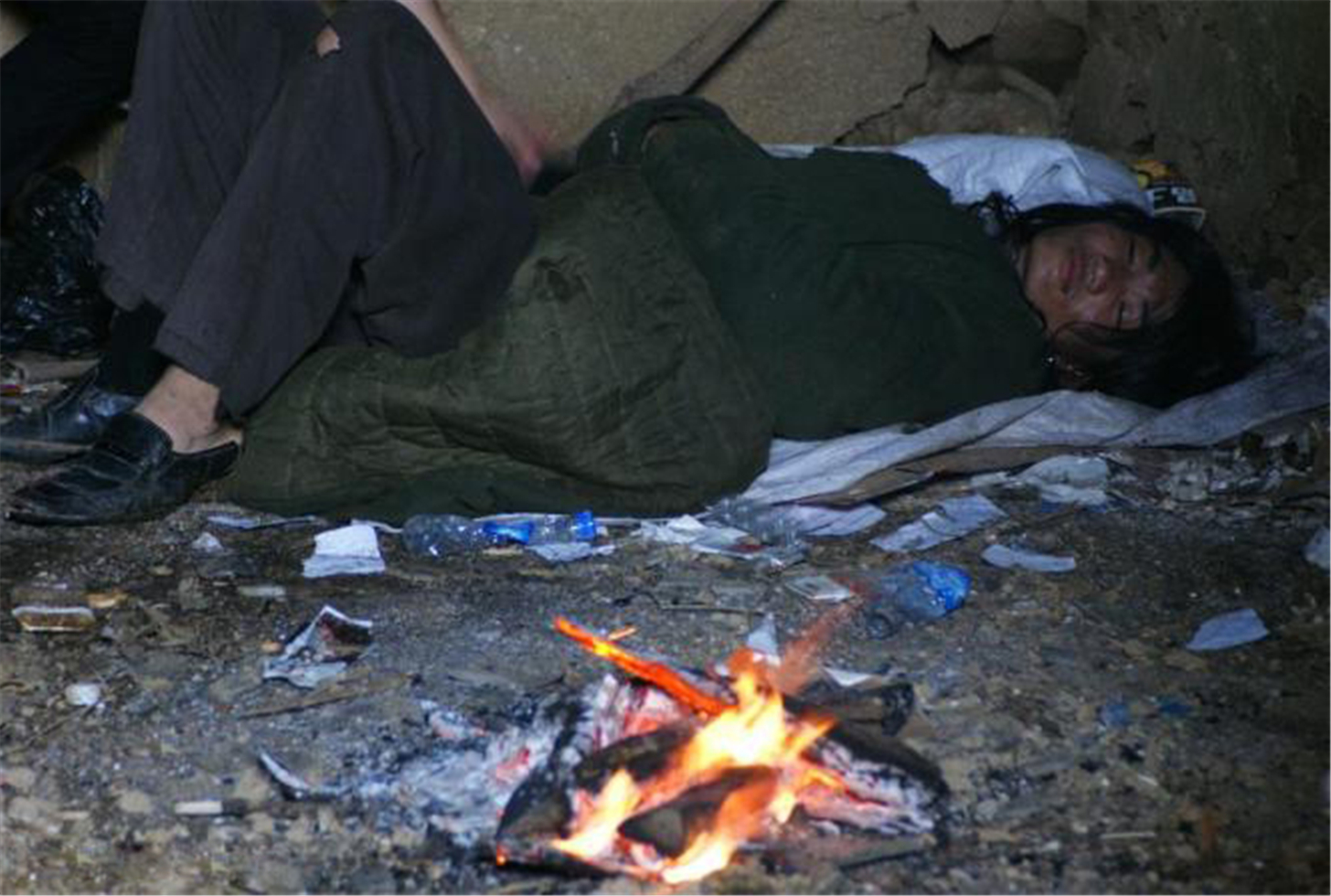 中国最懒的人:懒到不愿意吃饭,活活饿死,真人真事!