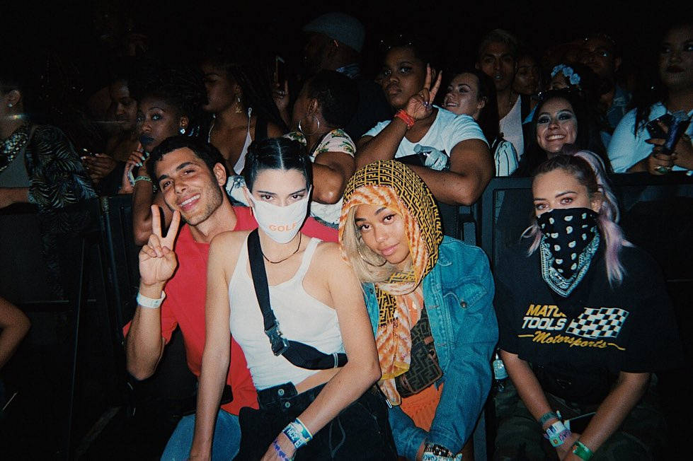 格里芬配得上肯达尔詹娜吗?肯豆和男闺蜜腻在一起,傻芬惨遭被甩