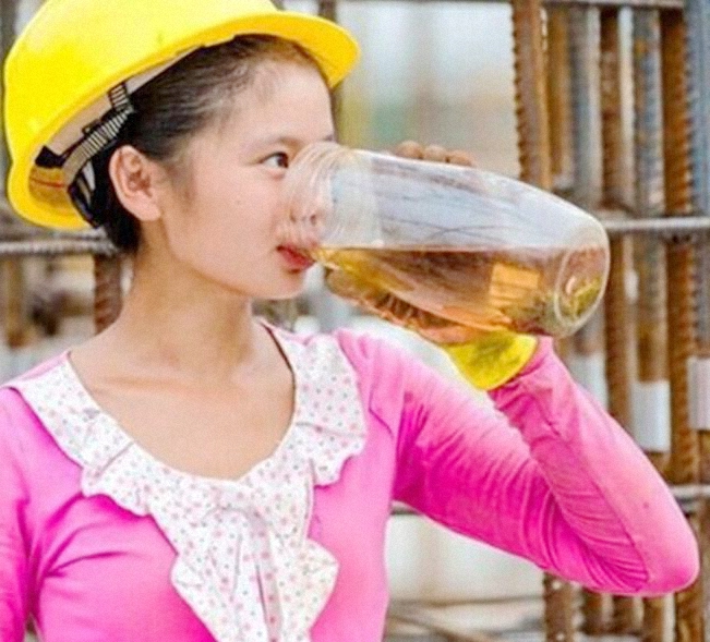 外来务工的90后女孩,虽貌美,却能吃苦,人人想迎娶!