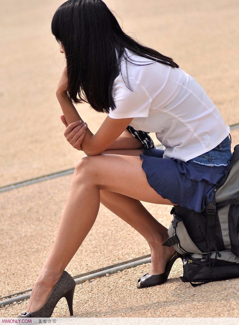 大学校园入学季的短袜美腿学生妹!
