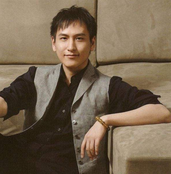 杨成瑞,很多人都对他都有了解,可是并不是很深,他办事一向特别的低调