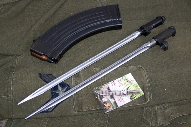 解放军枪械配上这些刺刀:威力倍增