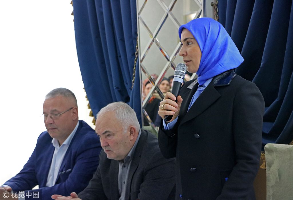 俄穆斯林女性确认参加2018年总统选举