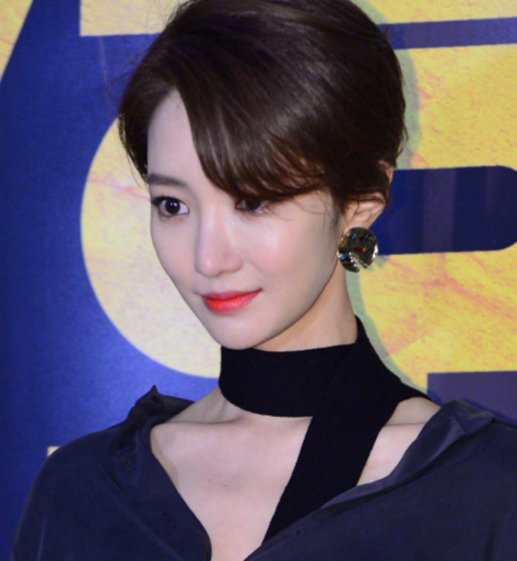韩国女星高俊熙最新照美翻天,网友直呼:这是我见过最美短发女