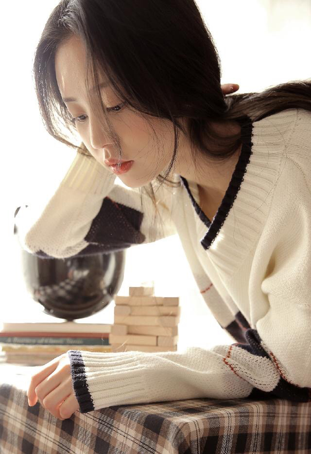 俏丽俊逸  优雅明艳