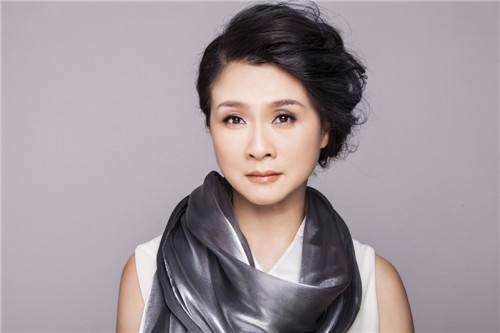 岳旸在《伪装者》里饰演的梁仲春梁萌萌让人记忆犹新,在《精绝古城》