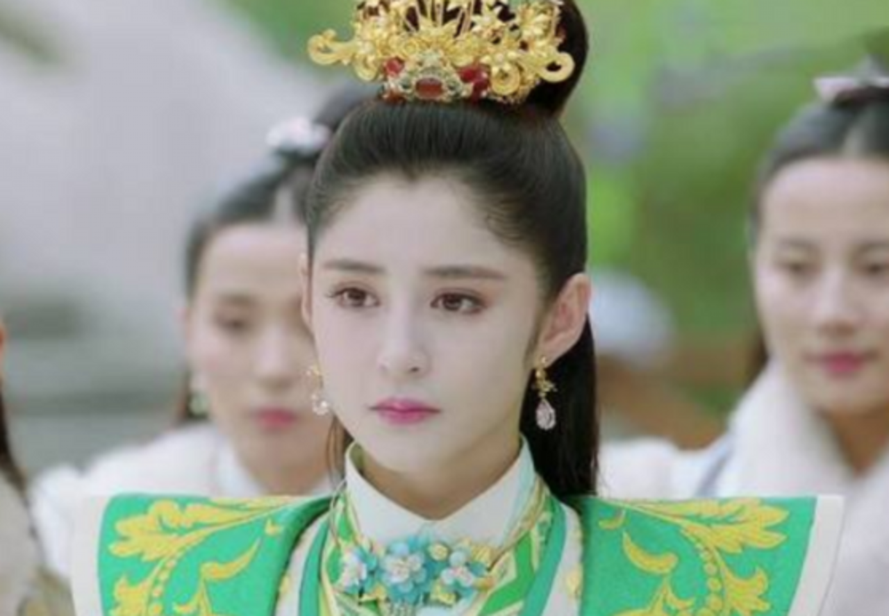 《花谢花飞花满天》倾城公主回归,她的举动太解气了,你们看了吗