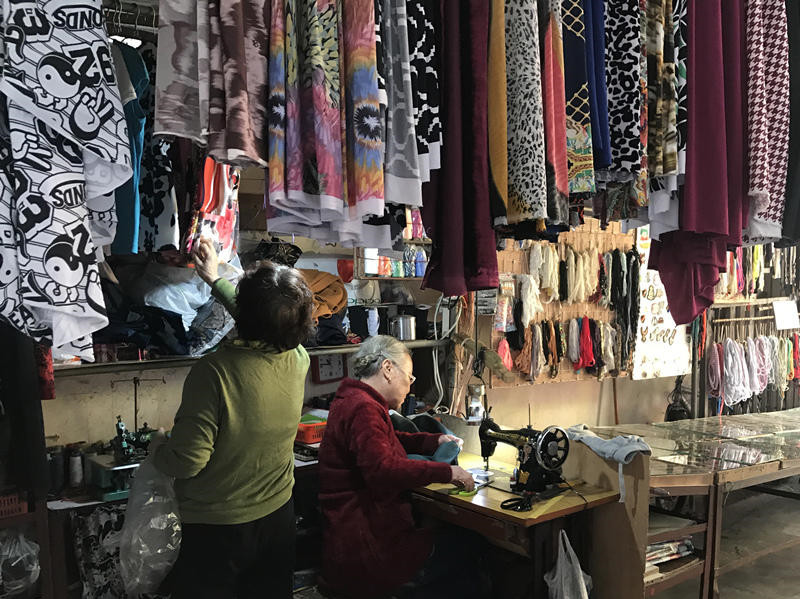 月租600元开缝纫店,深圳好房东,17年不涨租!